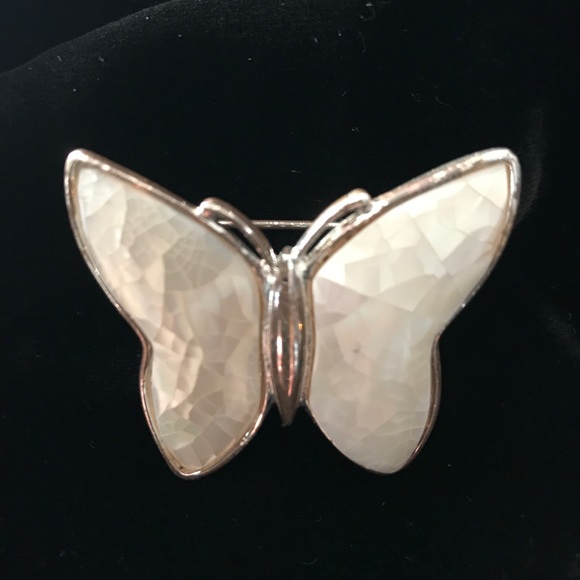 Vintage Jewelry - VINTAGE BUTTERFLY BROOCH!!